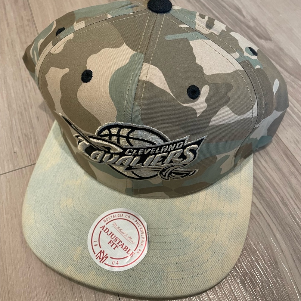 Mitchell & Ness Cleveland Cavaliers SnapBack